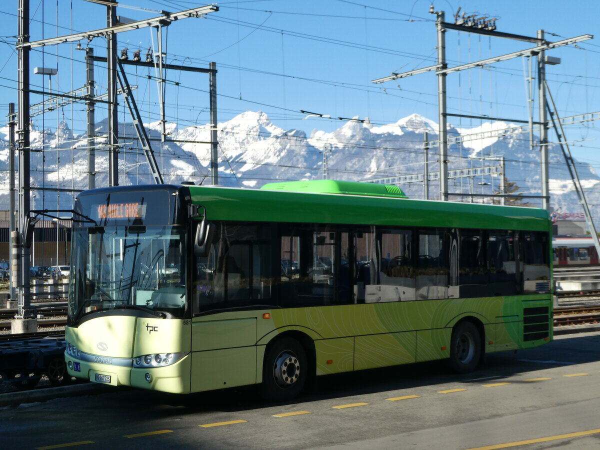 (245'578) - TPC Aigle - Nr. 681/VD 467'725 - Solaris am 31. Januar 2023 beim Bahnhof Aigle