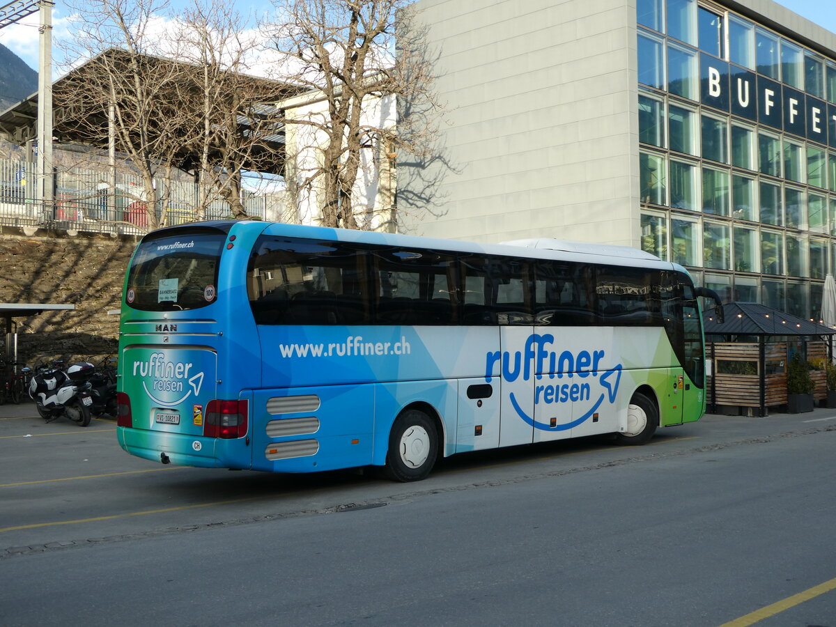 (245'620) - Ruffiner, Turtmann - VS 10'821 - MAN (ex Nr. 11) am 31. Januar 2023 beim Bahnhof Brig