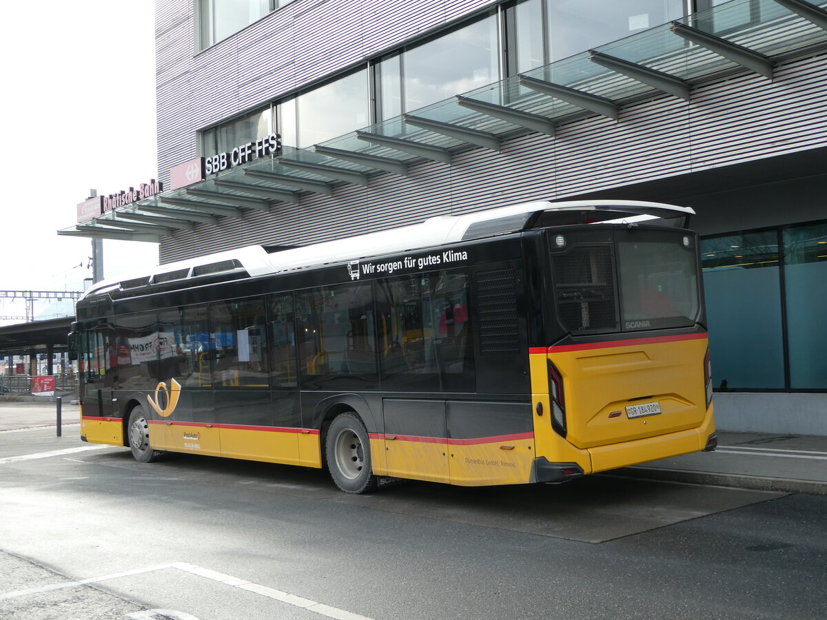 (245'850) - Dnser, Trimmis - GR 184'920/PID 11'895 - Scania am 6. Februar 2023 beim Bahnhof Landquart