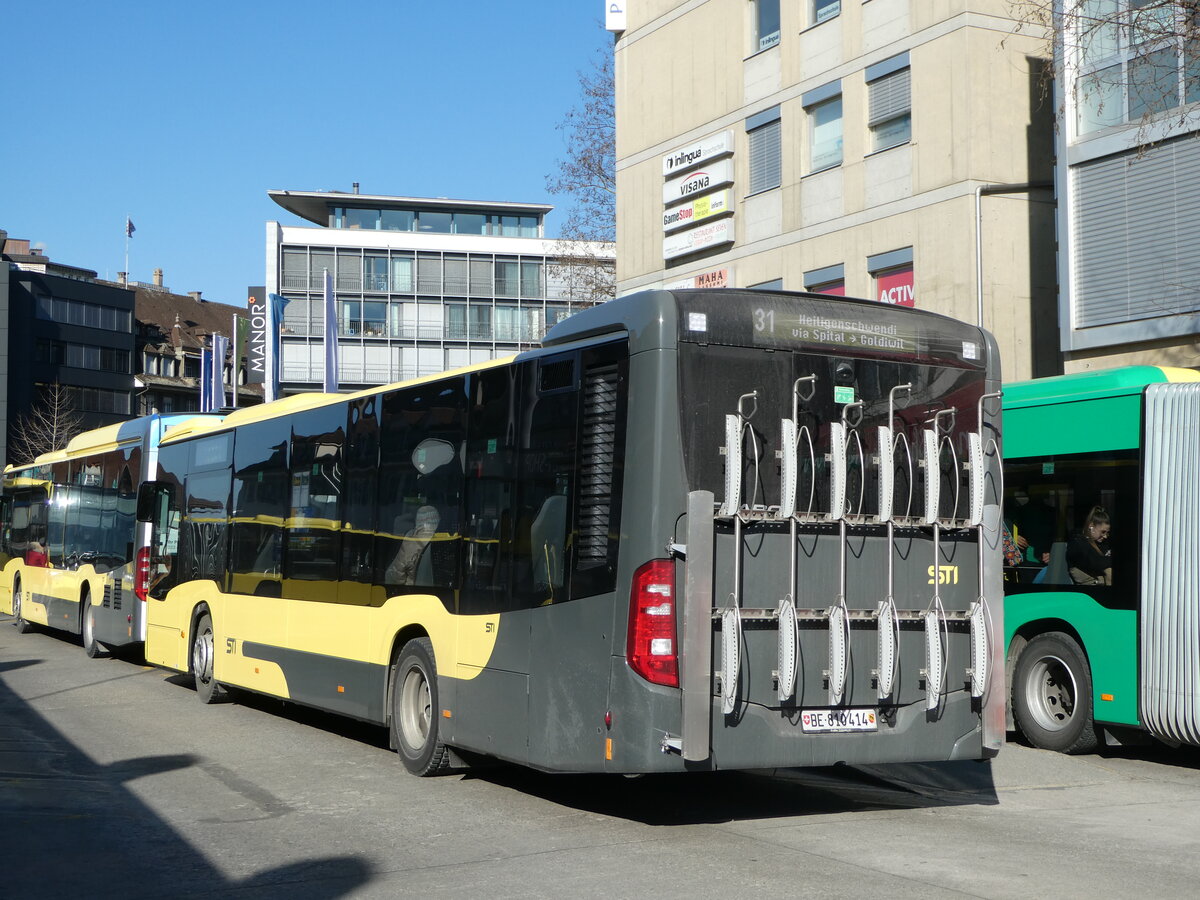 (245'993) - STI Thun - Nr. 414/BE 810'414 - Mercedes am 10. Februar 2023 beim Bahnhof Thun