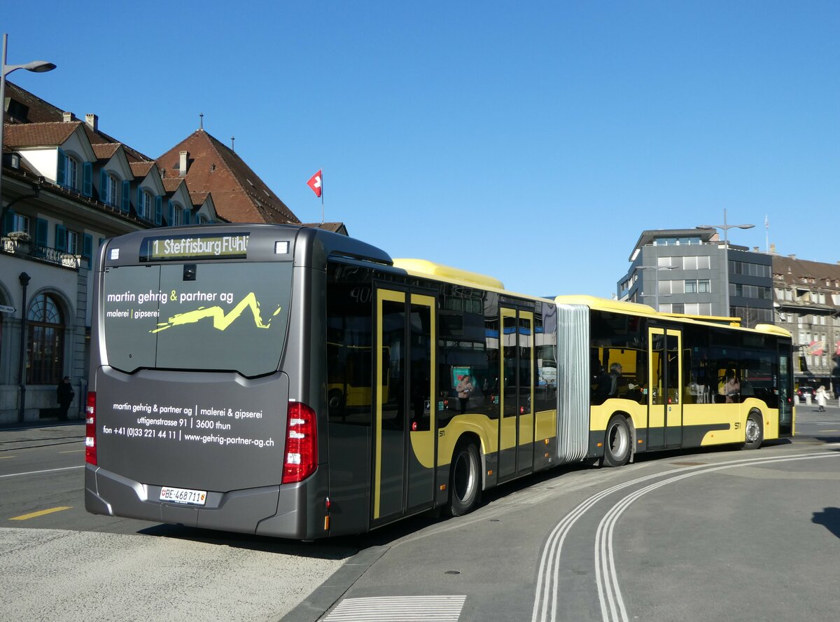 (246'083) - STI Thun - Nr. 711/BE 468'711 - Mercedes am 13. Februar 2023 beim Bahnhof Thun