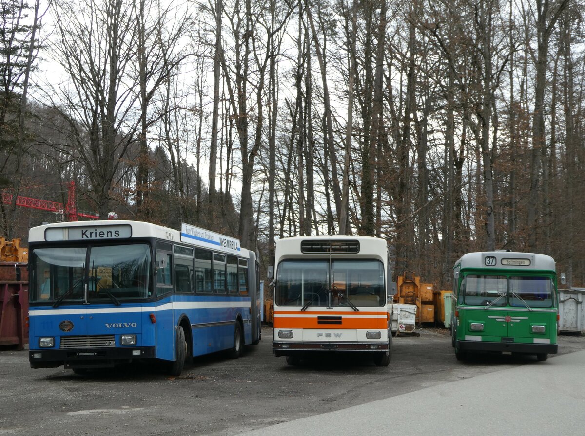 (246'683) - Krauer, Kehrsatz - Volvo/R&J (ex VBL Luzern Nr. 111) + Wegmller, Mnsingen - FBW/R&J (ex Bamert, Wollerau) + BVB Basel (RWB) - Nr. 75 - FBW/FHS am 26. Februar 2023 in Oberburg, Ziegelgut