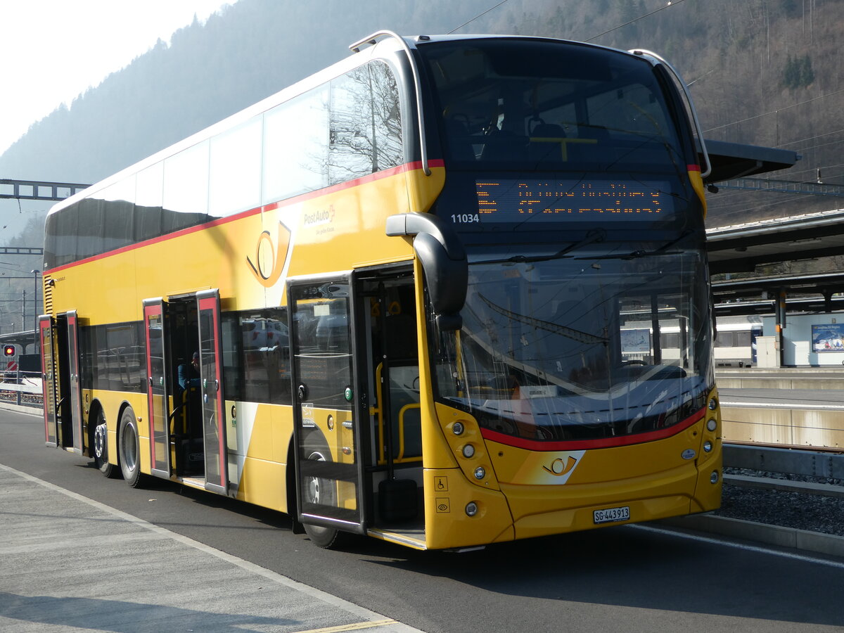 (246'916) - PostAuto Ostschweiz - SG 443'913/PID 11'034 - Alexander Dennis am 5. März 2023 beim Bahnhof Interlaken Ost