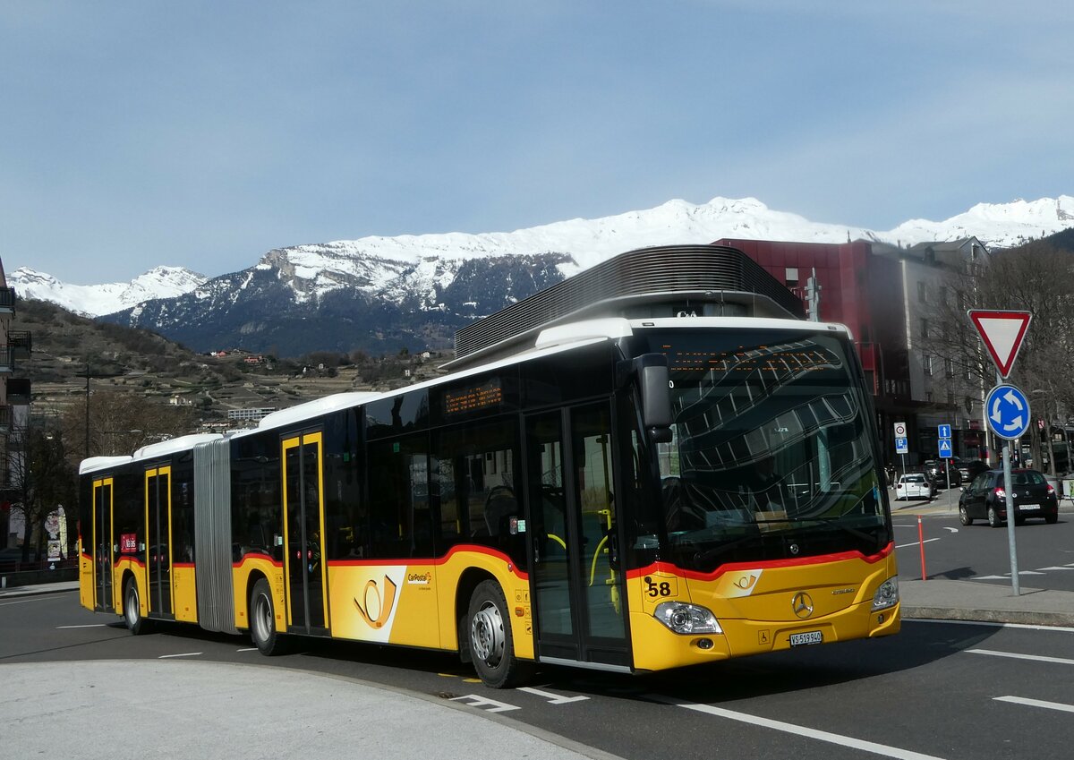 (247'258) - PostAuto Wallis - Nr. 58/VS 519'940/PID 11'490 - Mercedes am 16. Mrz 2023 beim Bahnhof Sion