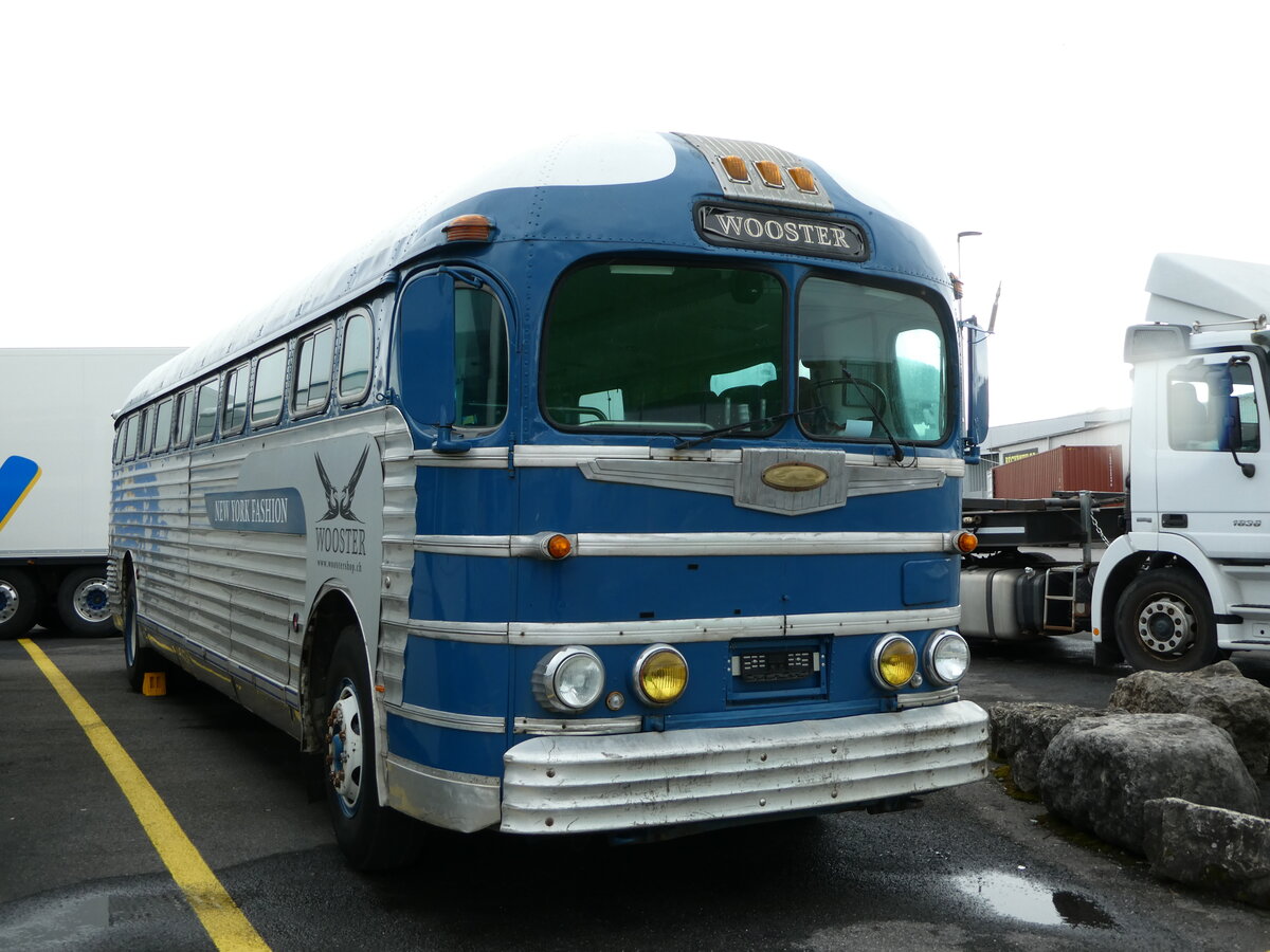 (247'700) - Wooster, Zrich - GMC (ex Northland Greyhound Lines, USA-Minneapolis Nr. N796) am 25. Mrz 2023 in Kerzers, Interbus