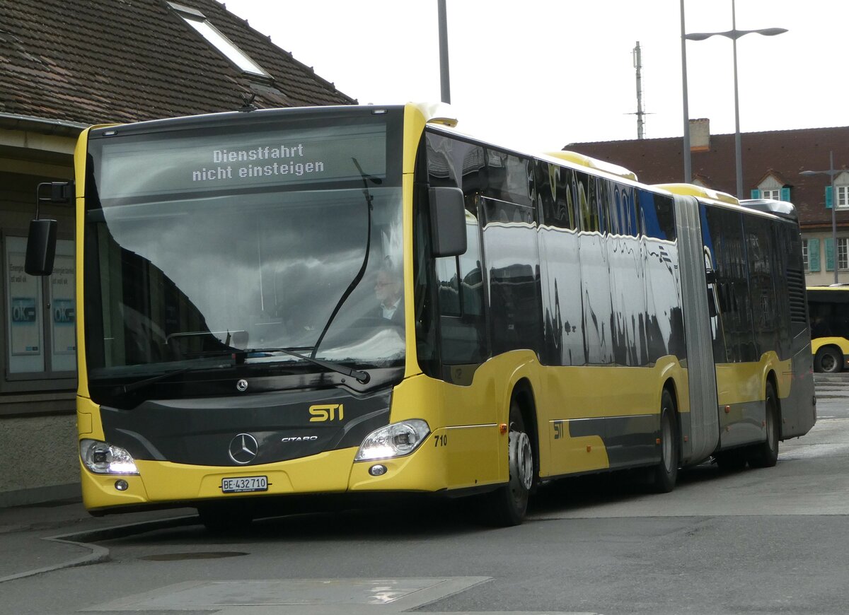 (247'922) - STI Thun - Nr. 710/BE 432'710 - Mercedes am 1. April 2023 beim Bahnhof Thun