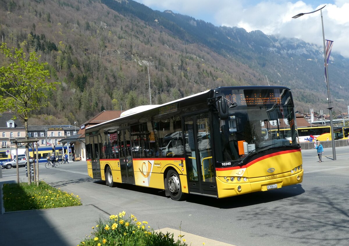 (248'879) - PostAuto Bern - BE 836'434/PID 10'340 - Solaris (ex Nr. 581) am 19. April 2023 beim Bahnhof Interlaken Ost