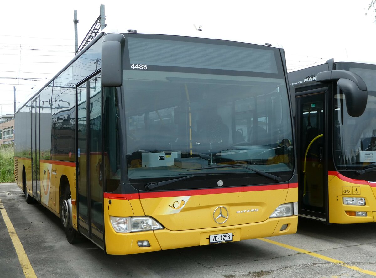 (250'176) - CarPostal Ouest - VD 1258/PID 4488 - Mercedes (ex TPB, Sdeilles) am 18. Mai 2023 in Yverdon, Garage