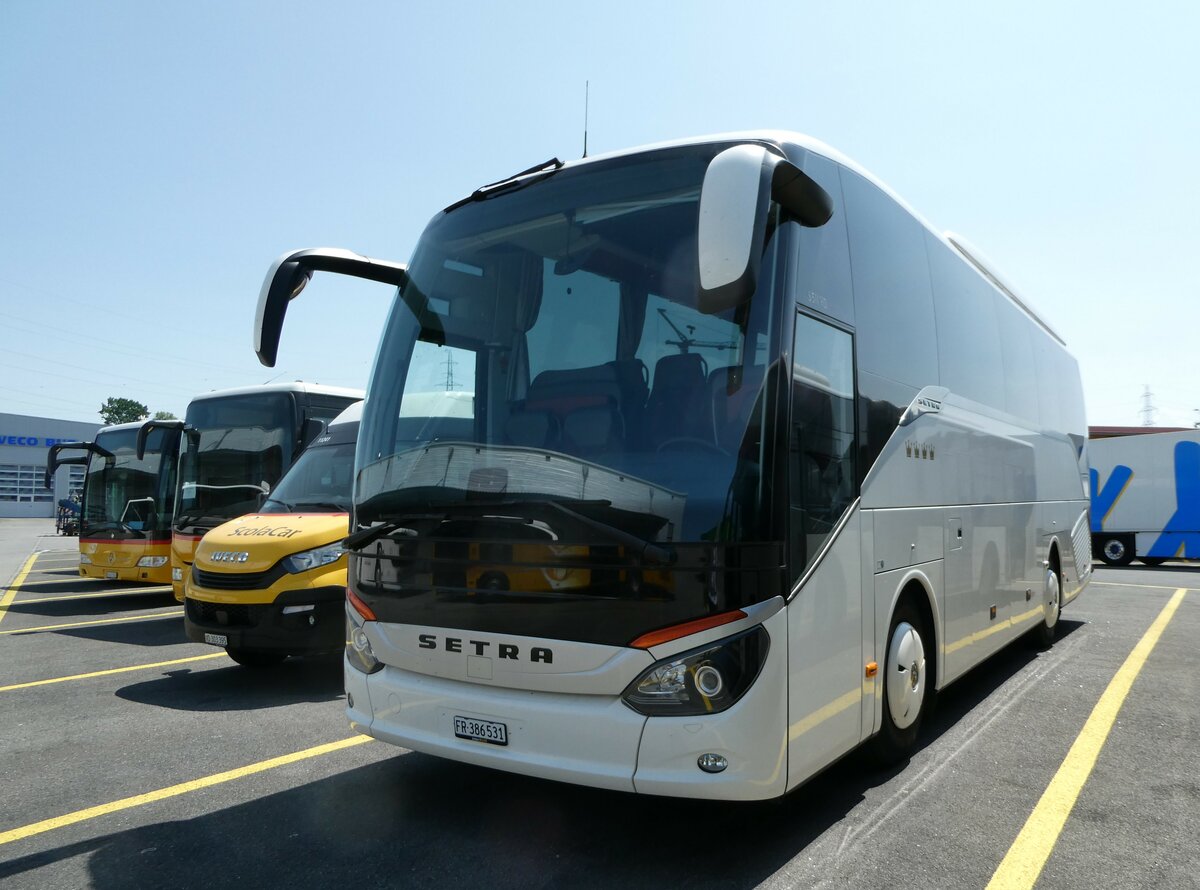 (250'717) - Interbus, Kerzers - FR 386'531 - Setra (ex Hofmann, D-Bad Rappenau) am 29. Mai 2023 in Kerzers, Interbus