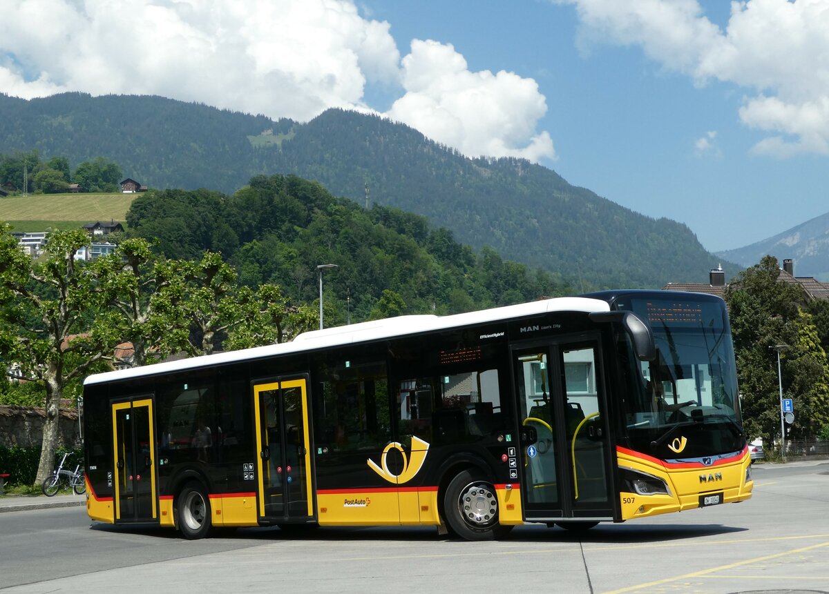 (250'860) - PostAuto Zentralschweiz - Nr. 507/OW 10'040/PID 11'414 - MAN (ex Nr. 7) am 1. Juni 2023 beim Bahnhof Sarnen