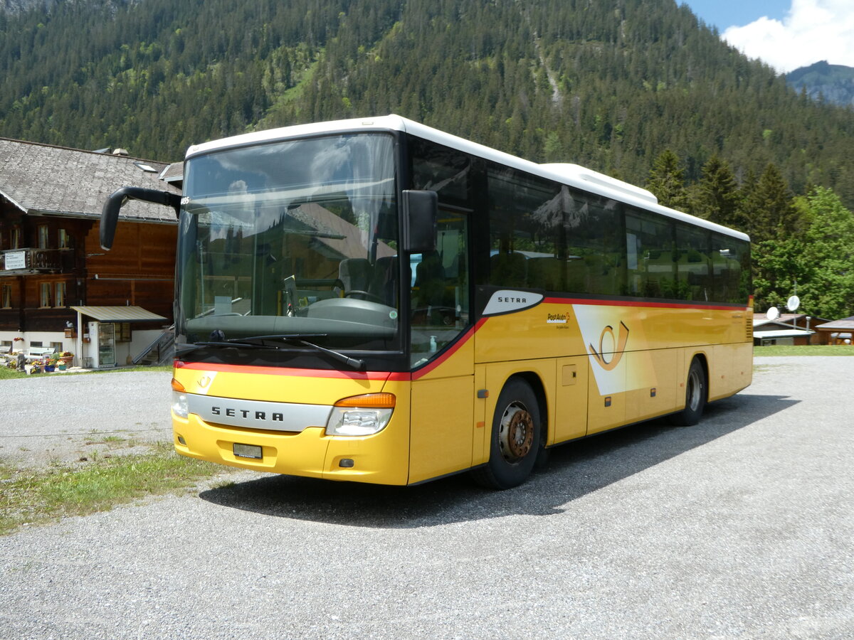 (250'896) - Spring, Schwenden - PID 4495 - Setra am 2. Juni 2023 in Grimmialp, Parkplatz