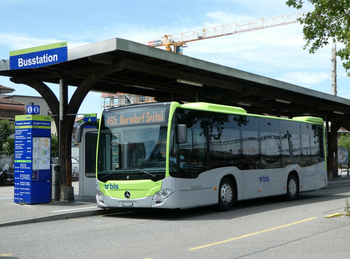 (251'680) - Busland, Burgdorf - Nr. 211/BE 479'211 - Mercedes am 18. Juni 2023 beim Bahnhof Burgdorf