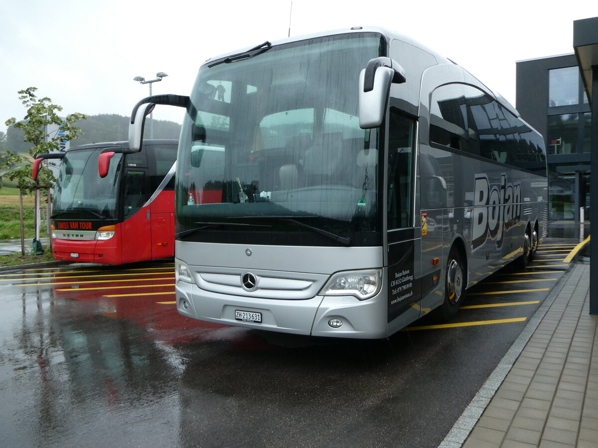 (253'501) - Bojan, Glattbrugg - ZH 213'631 - Mercedes am 6. August 2023 in Winterthur, EvoBus