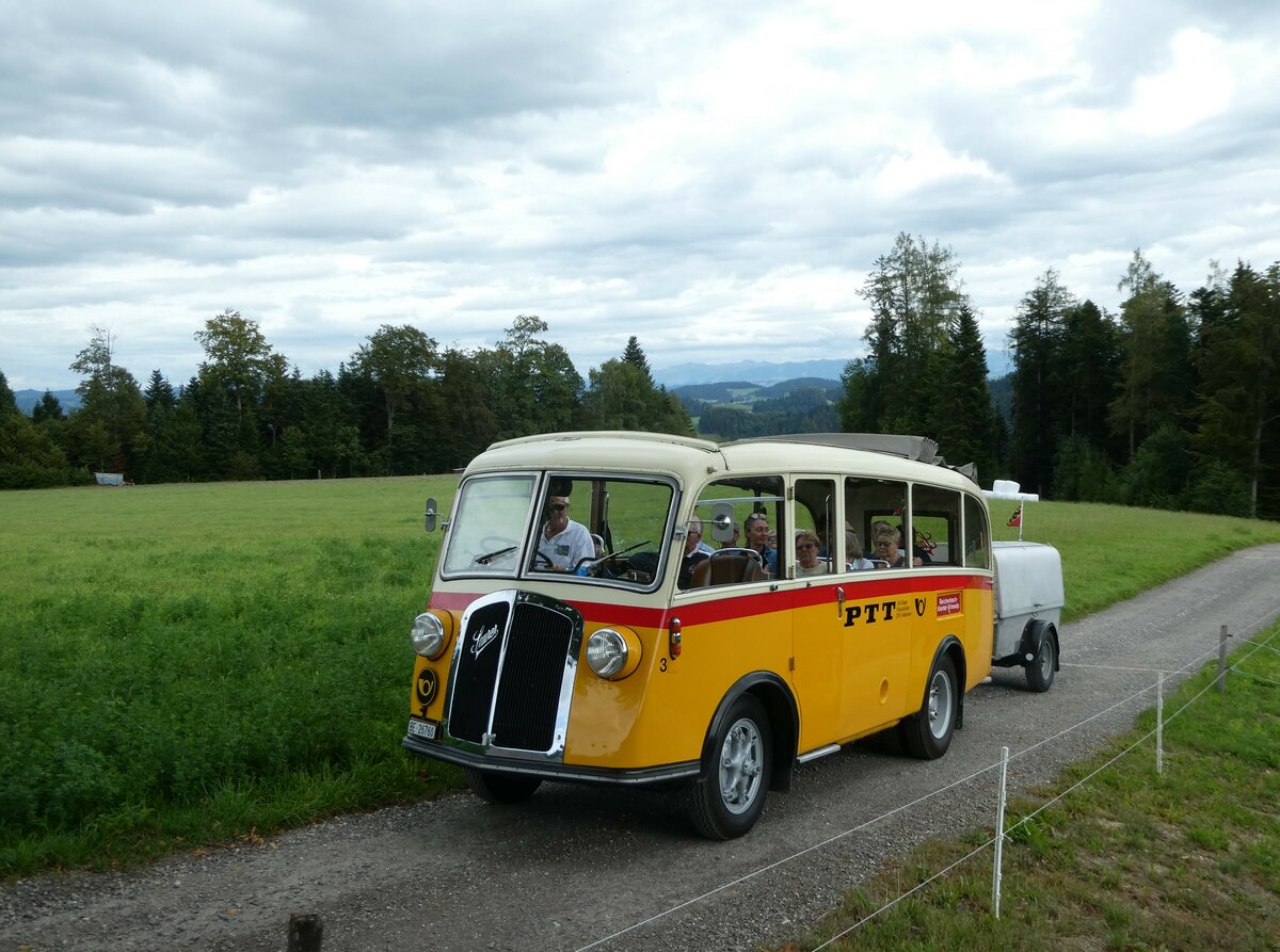 (253'573) - Schmid, Thrishaus - Nr. 3/BE 26'760 - Saurer/Gangloff (ex Geiger, Adelboden Nr. 3) am 9. August 2023 in Bigenthal, Hellweid