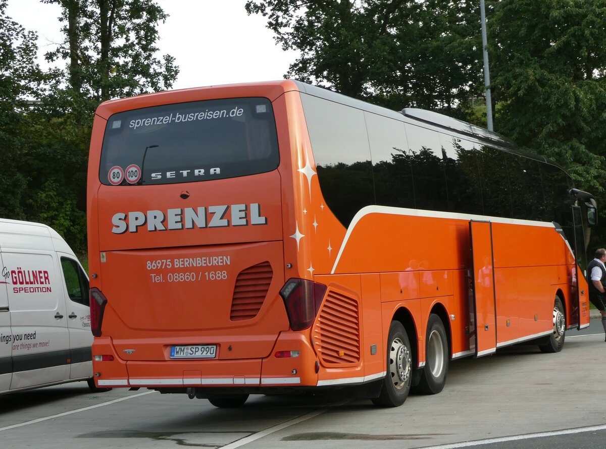 (254'749) - Sprenzel, Bernbeuren - WM-SP 990 - Setra am 3. September 2023 in Berg, Raststtte Frankenwald