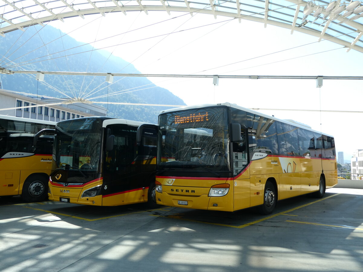 (254'924) - PostAuto Graubnden - GR 168'602/PID 5614 - Setra am 8. September 2023 in Chur, Postautostation