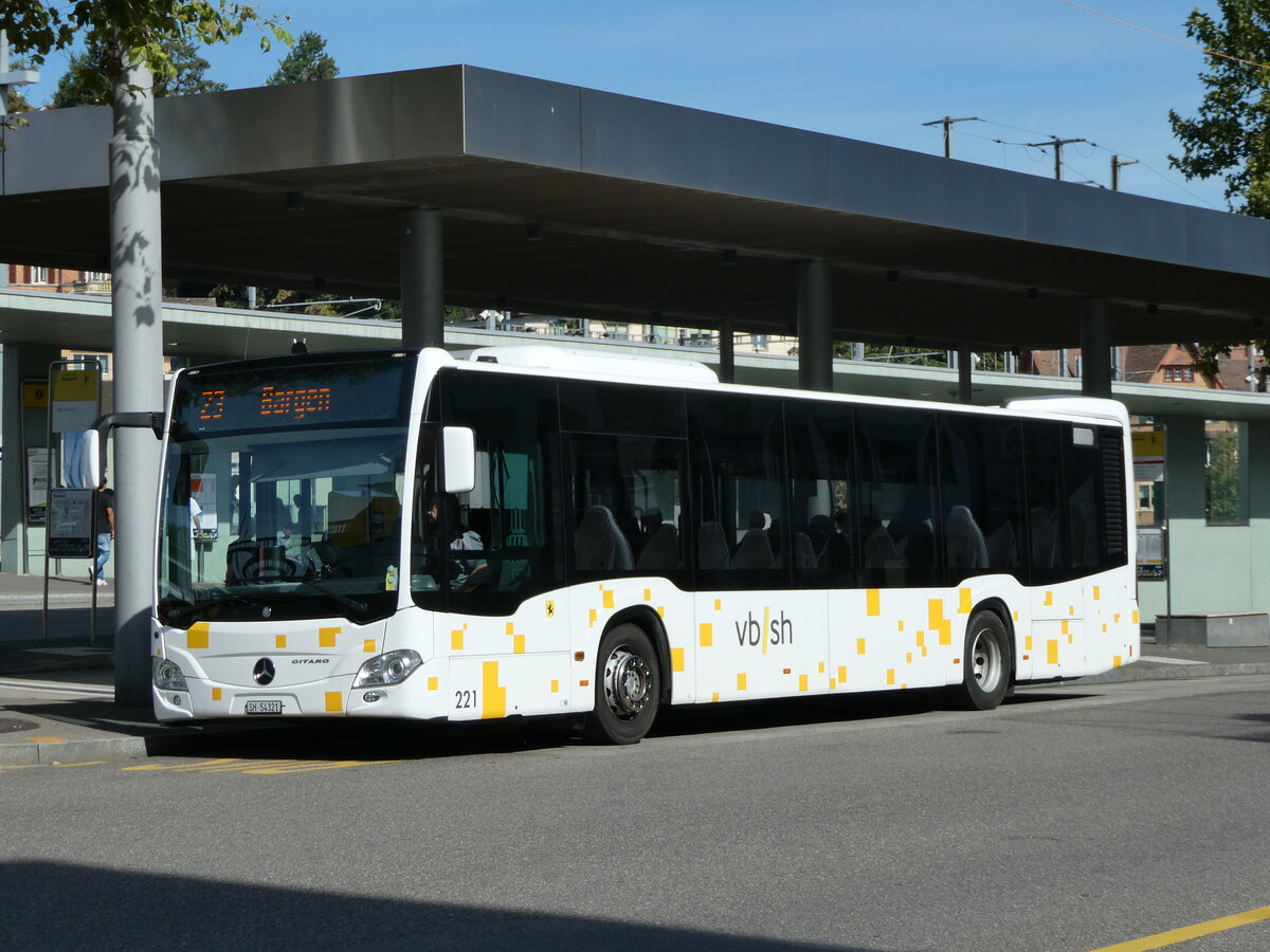 (255'270) - VBSH Schaffhausen - Nr. 221/SH 54'321 - Mercedes (ex SB Schaffhausen Nr. 21) am 17. September 2023 beim Bahnhof Schaffhausen