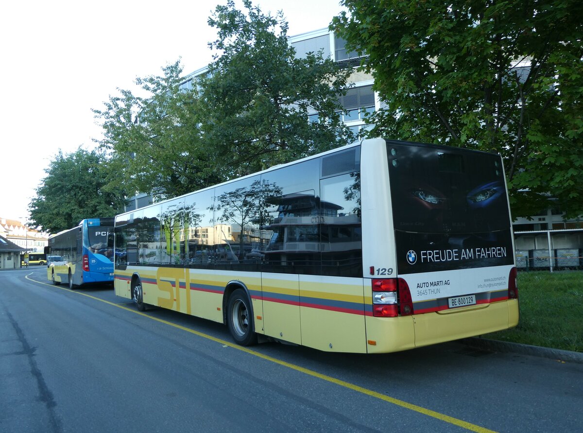 (255'557) - STI Thun - Nr. 129/BE 800'129 - MAN am 26. September 2023 bei der Schifflndte Thun