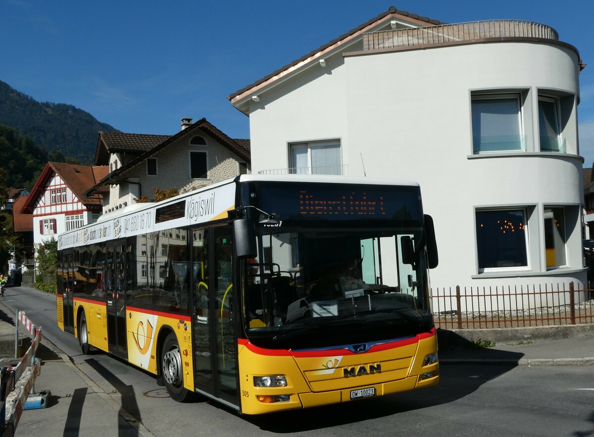 (255'682) - PostAuto Zentralschweiz - Nr. 505/OW 10'023/PID 10'267 - MAN (ex Nr. 4; ex Dillier, Sarnen Nr. 4) am 29. September 2023 beim Bahnhof Sarnen