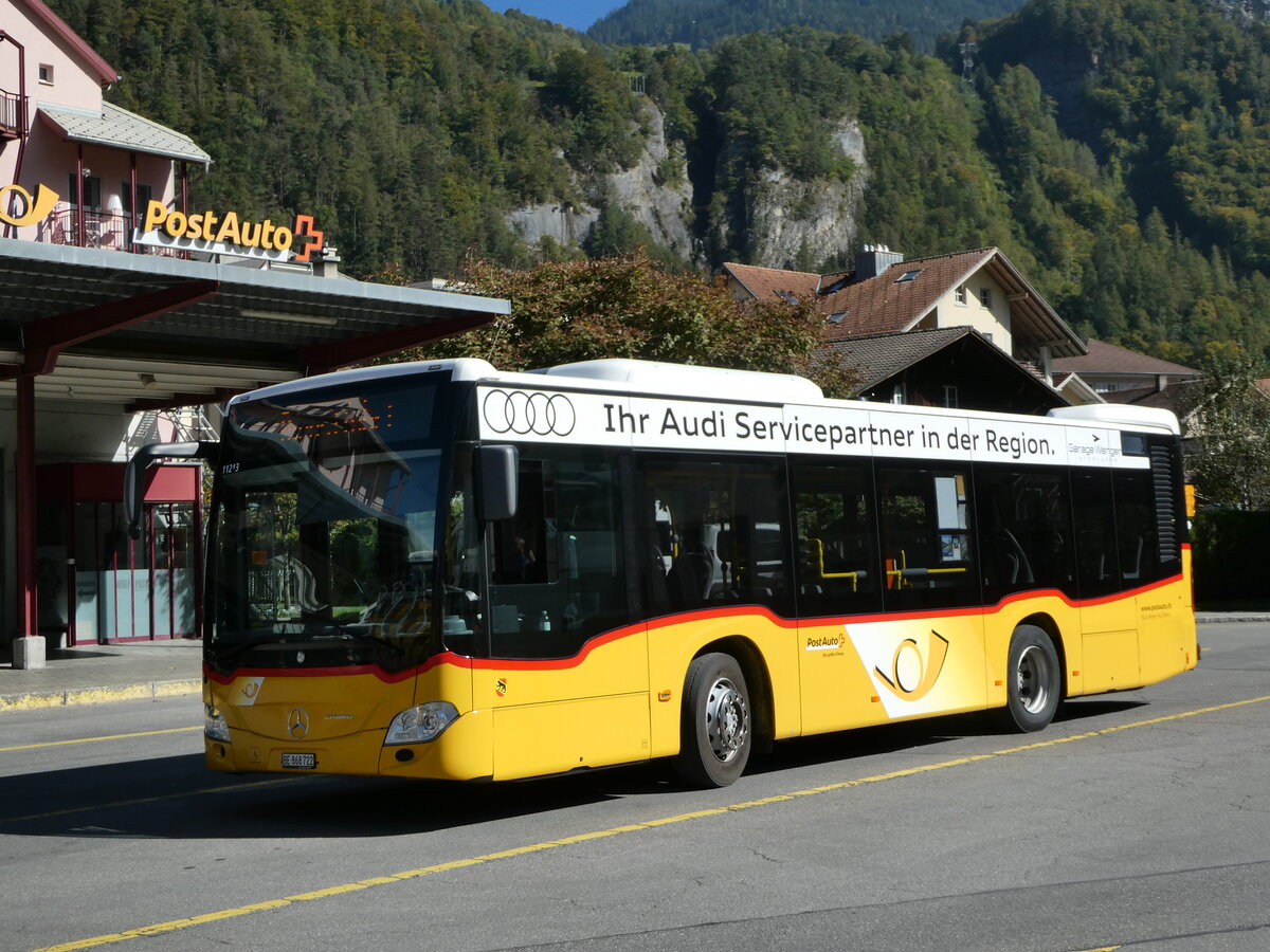 (255'819) - Flck, Brienz - Nr. 22/BE 868'722/PID 11'213 - Mercedes am 2. Oktober 2023 in Meiringen, Postautostation