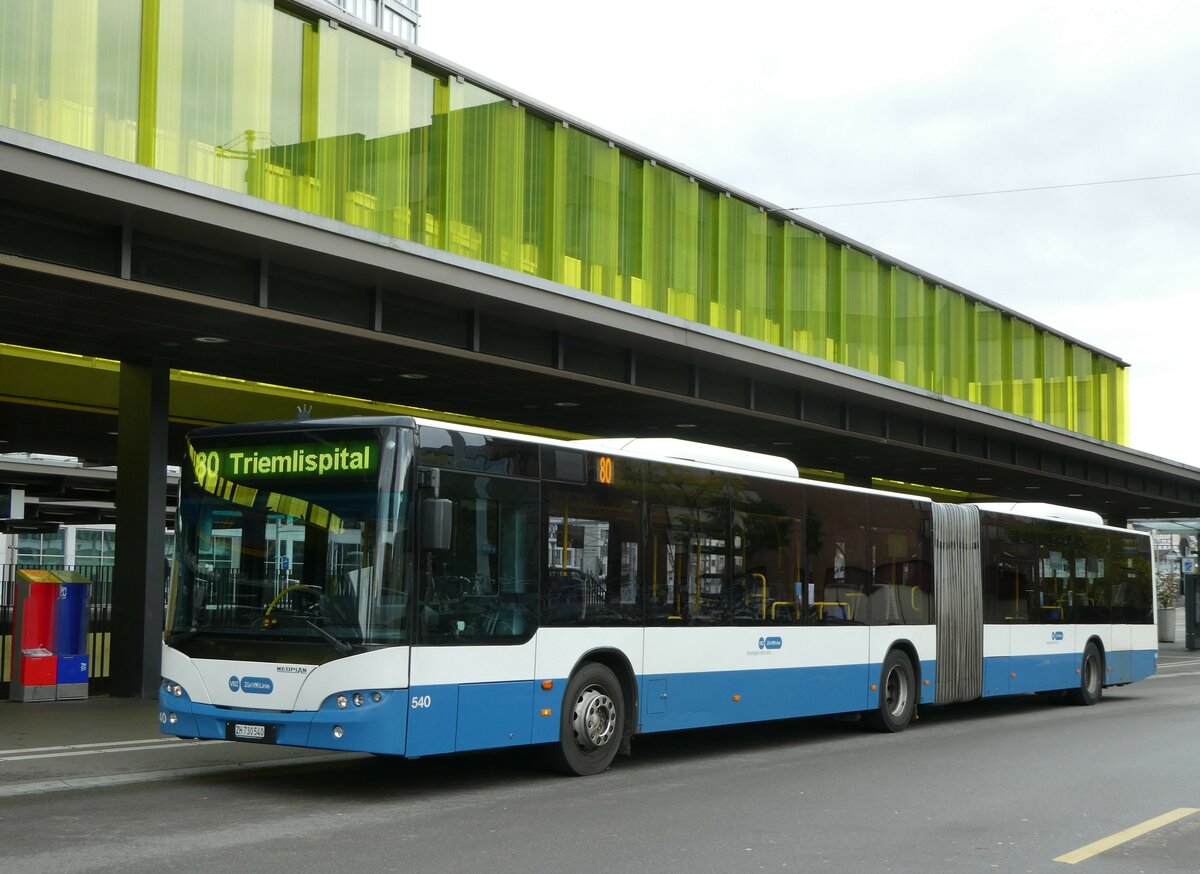 (256'294) - VBZ Zrich - Nr. 540/ZH 730'540 - Neoplan am 21. Oktober 2023 beim Bahnhof Zrich Oerlikon