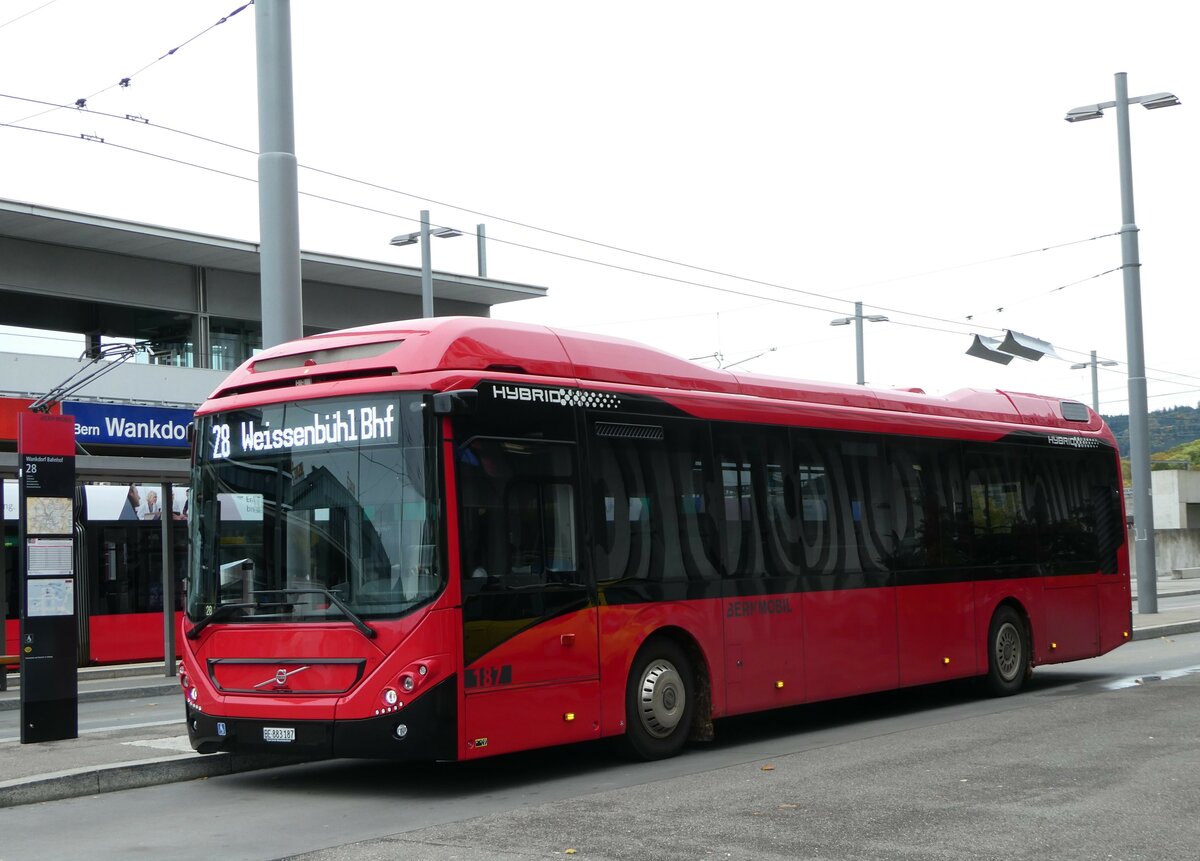 (256'430) - Bernmobil, Bern - Nr. 187/BE 883'187 - Volvo am 26. Oktober 2023 beim Bahnhof Bern Wankdorf