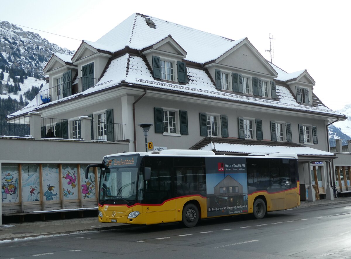 (257'247) - PostAuto Bern - BE 637'781/PID 11'216 - Mercedes am 27. November 2023 beim Bahnhof Frutigen