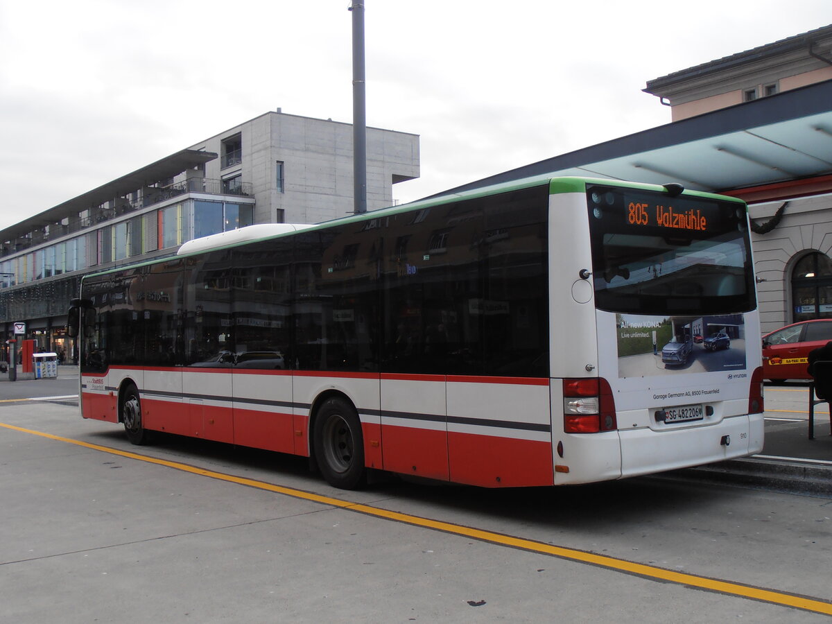 (257'661) - StadtBUS, Frauenfeld - Nr. 910/SG 482'206 - MAN (ex RTB Altsttten Nr. 910; ex PostBus/A BD 15'357) am 15. Dezember 2023 beim Bahnhof Frauenfeld