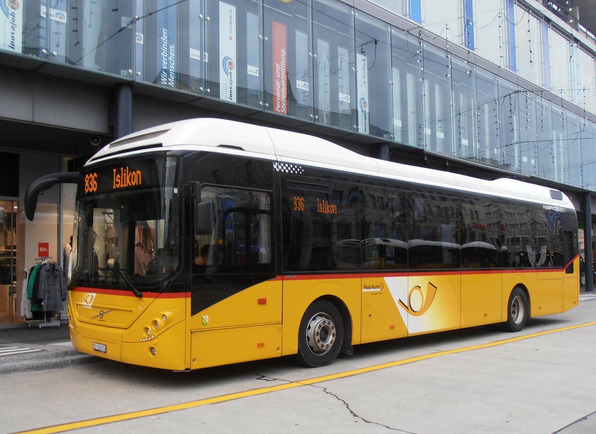 (257'668) - PostAuto Ostschweiz - TG 158'074/PID 11'229 - Volvo am 15. Dezember 2023 beim Bahnhof Frauenfeld