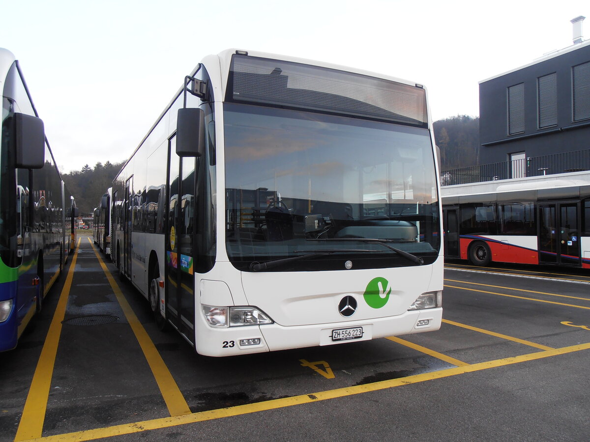 (257'692) - Maag, Kloten - Nr. 23/ZH 556'223 - Mercedes am 16. Dezember 2023 in Winterthur, Daimler Buses