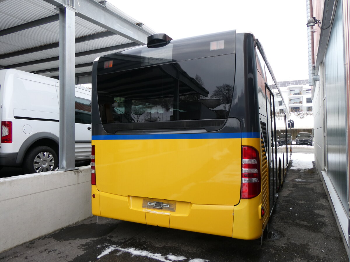 (258'840) - Engeloch, Riggisberg - Nr. 20/PID 5037 - Mercedes (ex Nr. 5; ex AVA Biel Nr. 3) am 22. Januar 2024 in Riggisberg, Garage