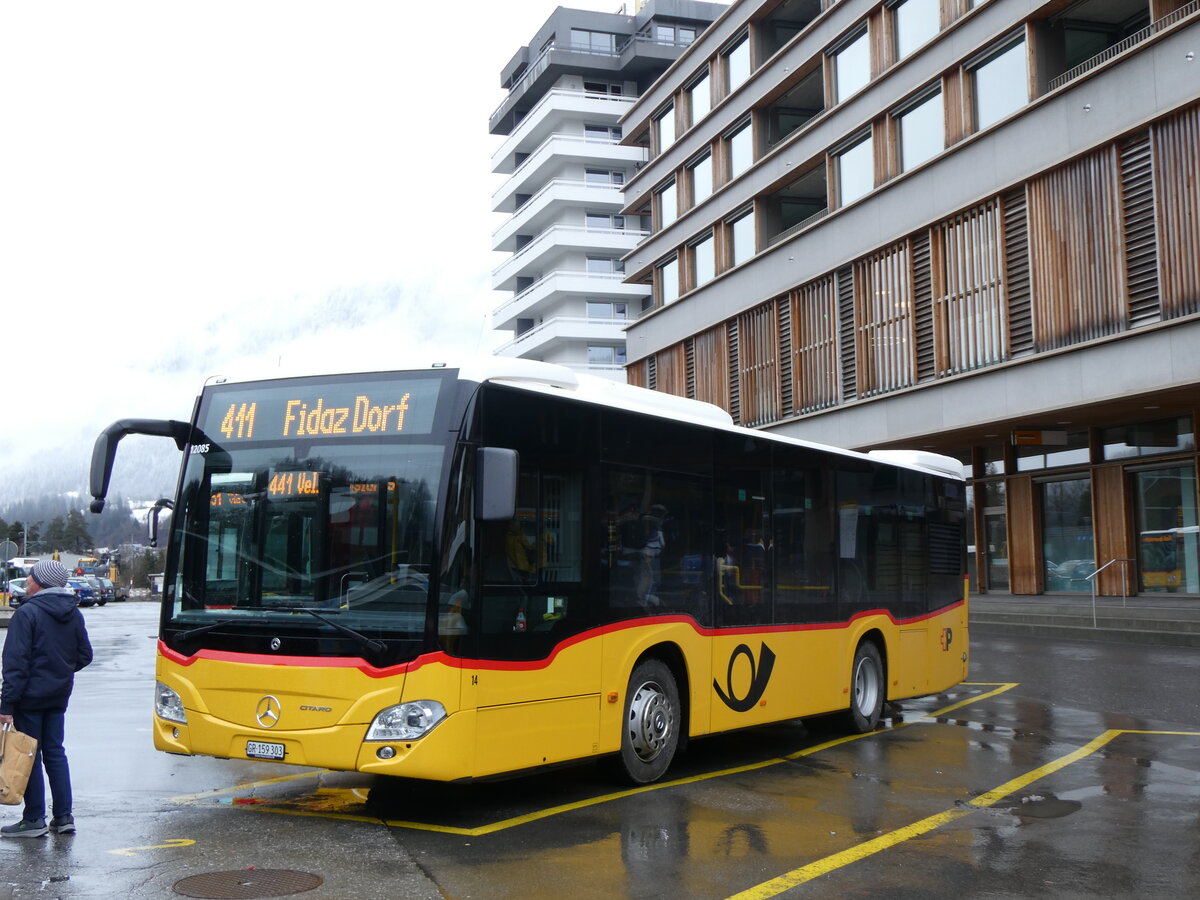 (259'547) - PostAuto Graubnden - Nr. 14/GR 159'303/PID 12'085 - Mercedes am 23. Februar 2024 beim Bahnhof Ilanz