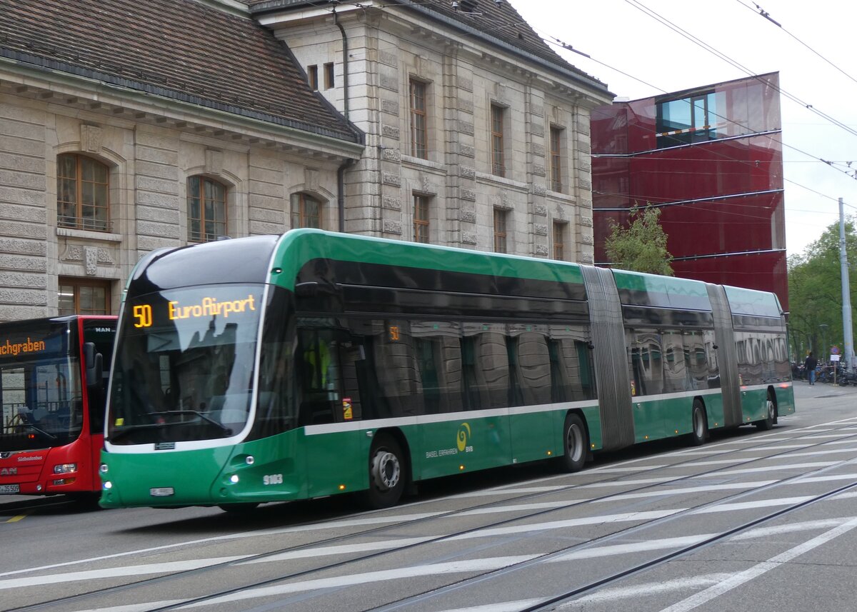 (261'537) - BVB Basel - Nr. 9103/BS 99'803 - eHess am 19. April 2024 beim Bahnhof Basel