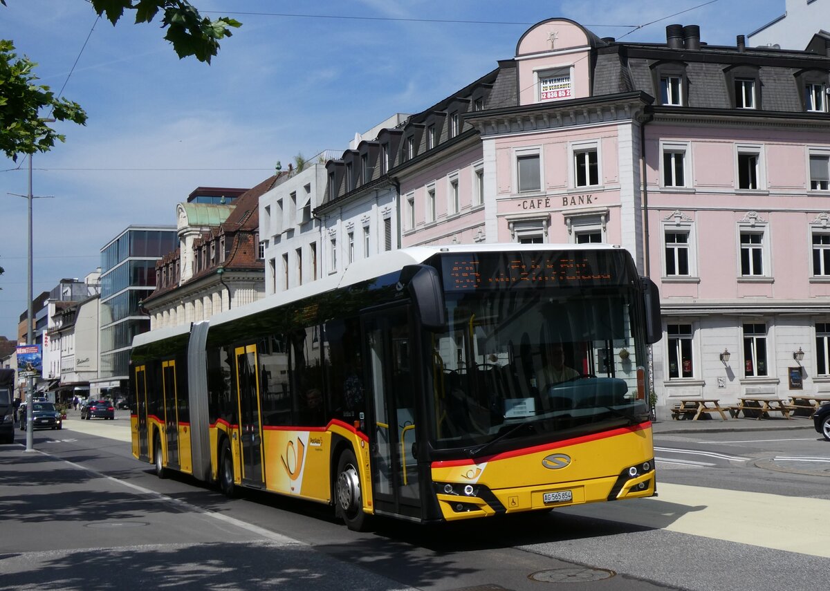 (263'408) - PostAuto Nordschweiz - AG 565'854/PID 11'493 - Solaris am 6. Juni 2024 beim Bahnhof Aarau