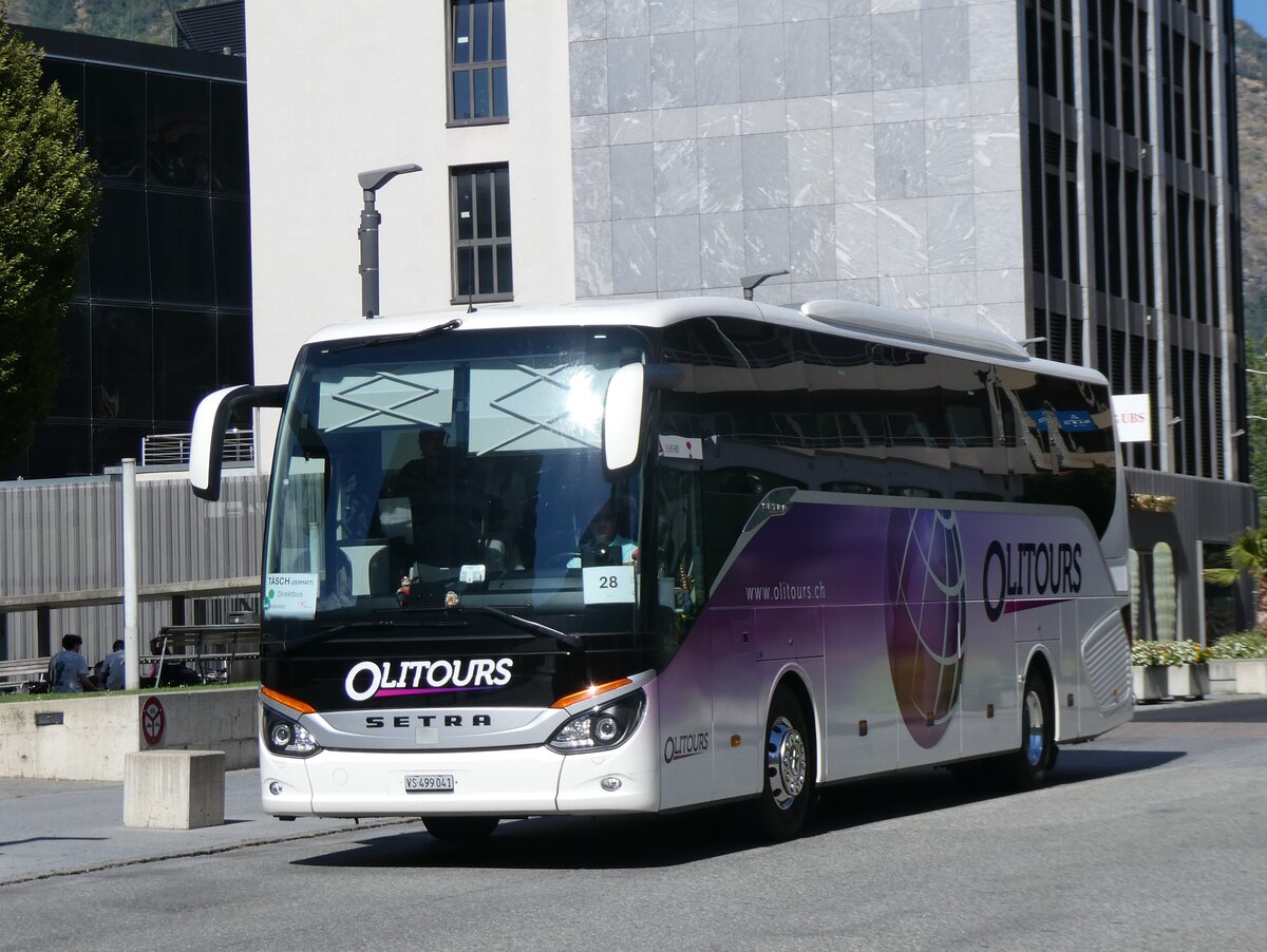 (265'212) - Olitours, Saxon - VS 499'041 - Setra (ex Aubert, Le Sentier) am 28. Juli 2024 beim Bahnhof Visp