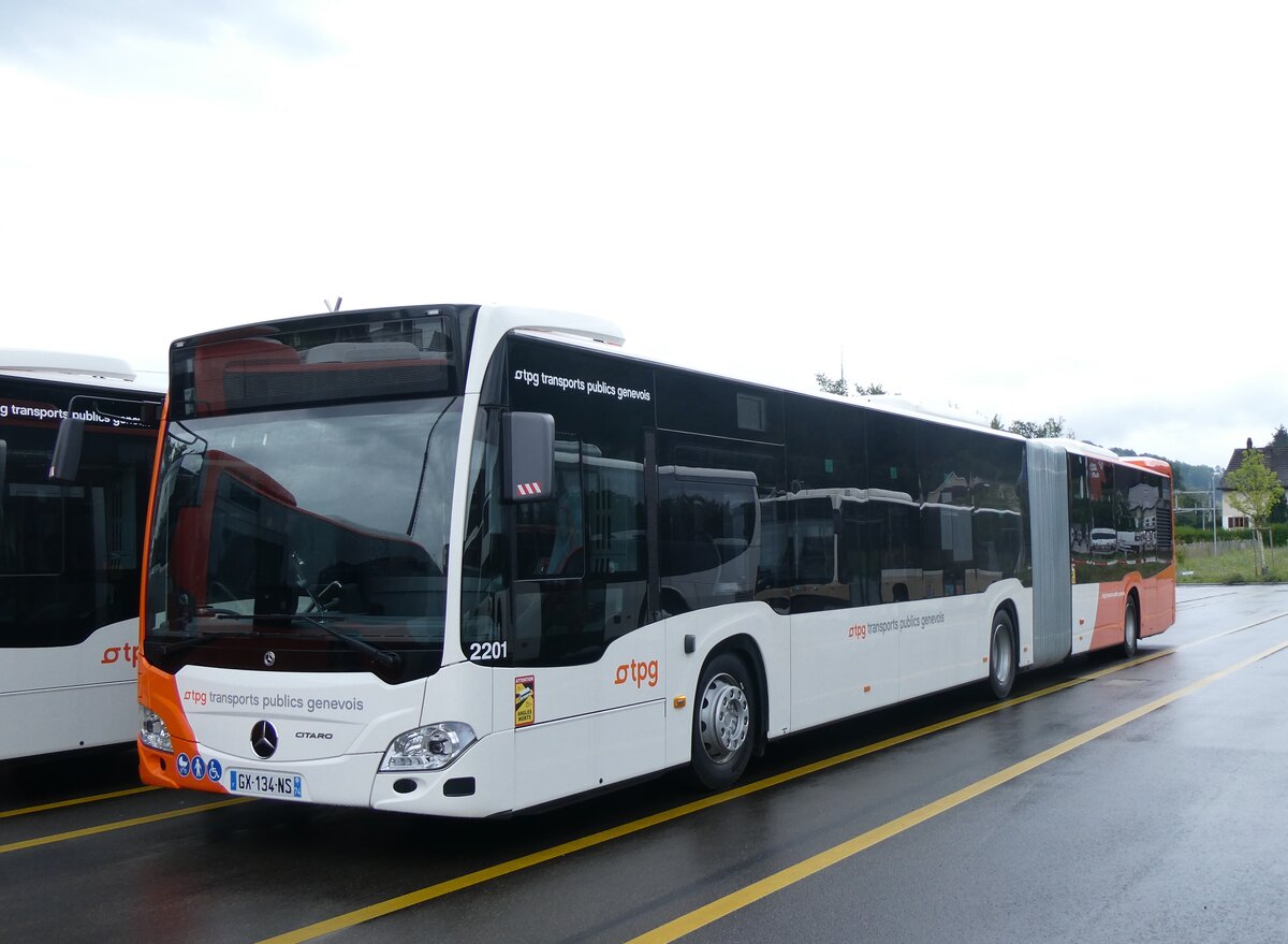 (265'773) - Aus Frankreich: Gem'Bus, St-Julien-en-Genevois - Nr. 2201/GX 134 NS - Mercedes am 17. August 2024 in Winterthur, Daimler Buses