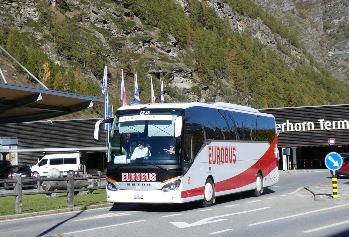 (268'341) - ARAG Ruswil - Nr. 48/LU 288'539 - Setra am 21. Oktober 2024 beim Bahnhof Tsch