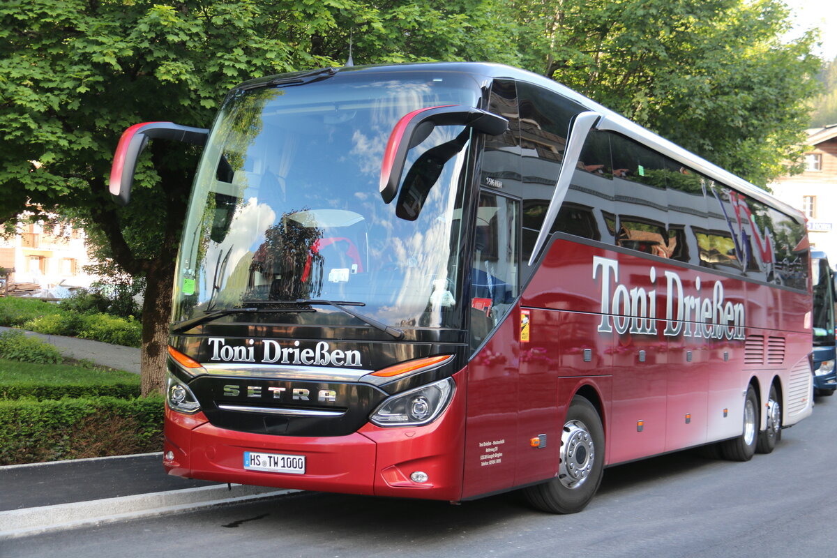 Aus Deutschland: Driessen, Gangelt - HS-TW 1000 - Setra am 8. Juli 2023 in Klosters