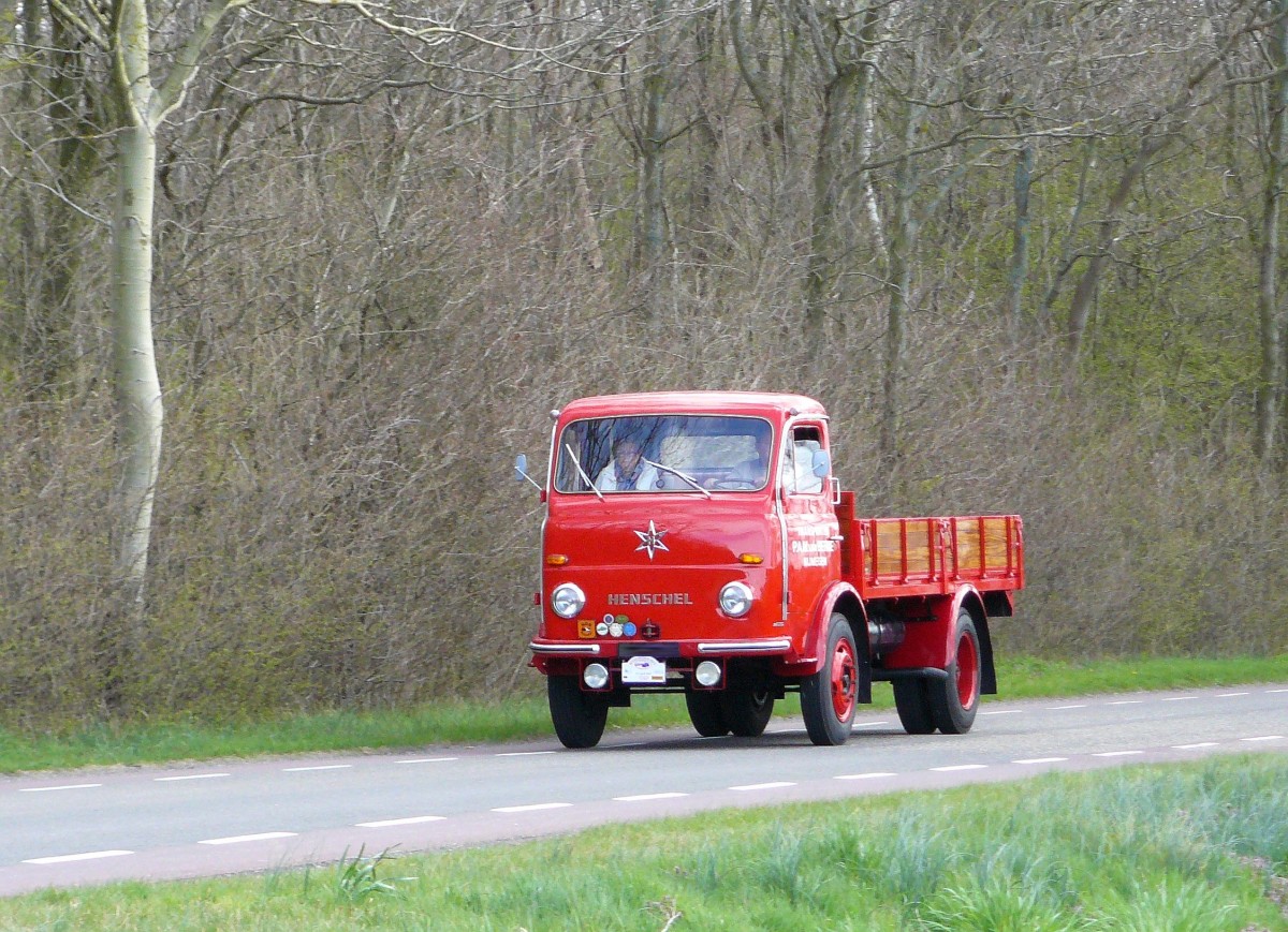Henschel HS 90 LKW Baujahr 1959. Noordwijk, Niederlande 19-04-2015.