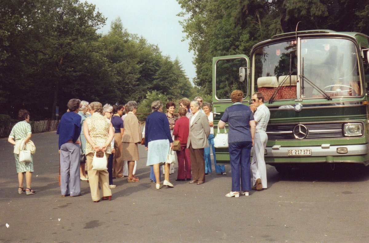 (HHT 112) - Aus dem Archiv: Gafner, Thun - BE 217'371 - Mercedes im August 1977