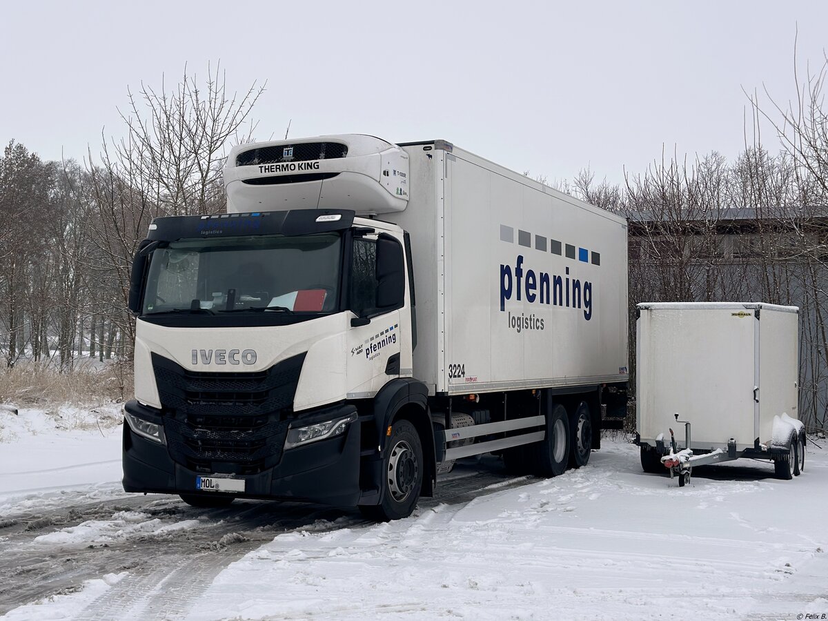 Iveco S-Way 420 Kühllaster in Karow.
