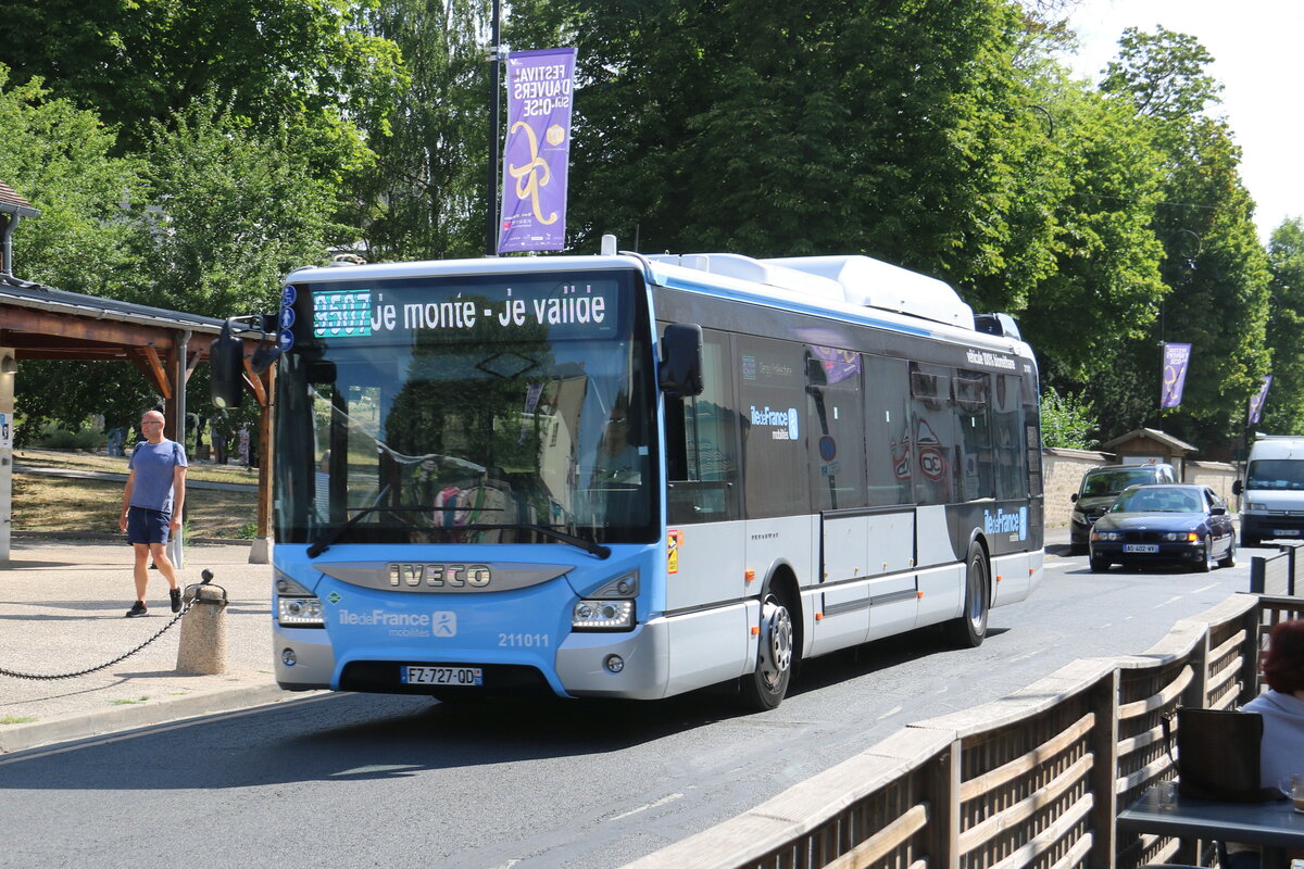 le-de-France, Paris - Nr. 211'011/FZ 727 QD - Iveco Urbanway CNG am 20. Juli 2023 in Auvers (Aufnahme: Martin Beyer)