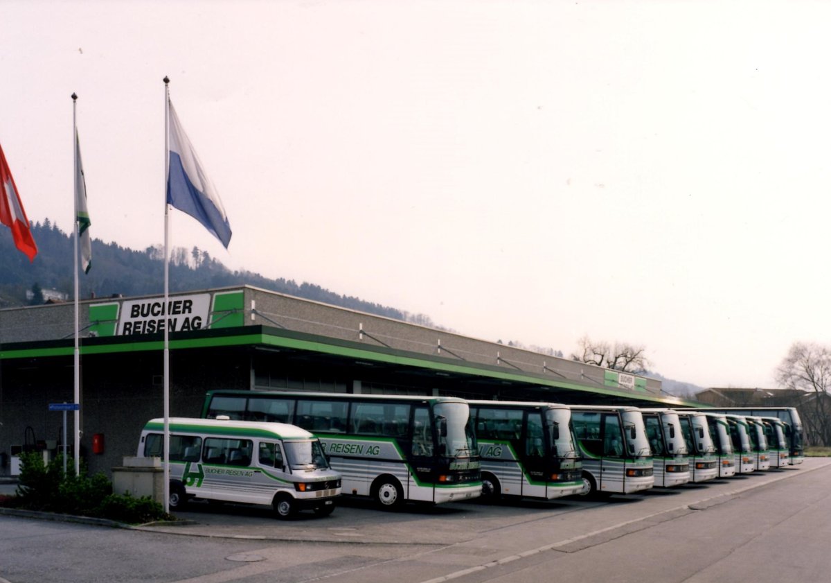 (MD330) - Aus dem Archiv: Bucher, Luzern - Mercedes + Setra um 1995 in Luzern, Garage