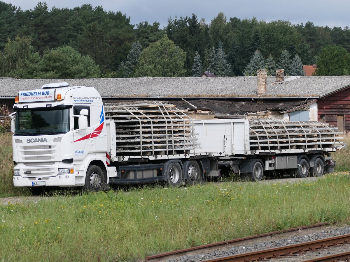 Scania R410 Hängerzug in Wesenberg.