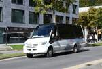 (267'810) - Swisstours Transport, Genve - GE 963'821 - Mercedes am 7. Oktober 2024 beim Bahnhof Interlaken Ost 