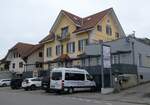 (268'270) - Taxis-Services, Granges-Paccot - FR 330'138 - Mercedes am 19. Oktober 2024 in Kerzers, Hotel Jura