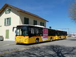 (234'779) - CarPostal Ouest - VD 615'780 - Volvo (ex Favre, Avenches) am 18. April 2022 beim Bahnhof Avenches