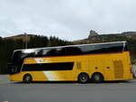 (241'293) - PostAuto Graubnden - GR 170'402 - Van Hool am 14. Oktober 2022 in San Bernardino, Villaggio