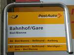 (230'143) - PostAuto-Haltestellenschild - Biel/Bienne, Bahnhof/Gare - am 8.