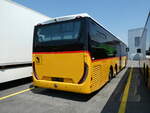 (251'607) - CarPostal Ouest - PID 12'056 - Iveco (ex Ballestraz, Grne) am 17. Juni 2023 in Kerzers, Interbus